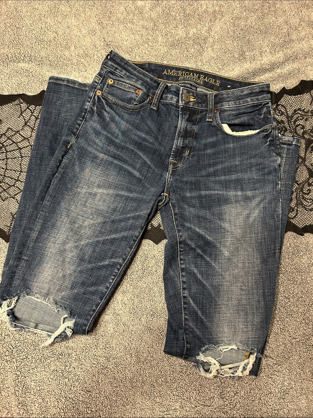 American Eagle Outfitters Men’s Distressed Blue Denim Jeans